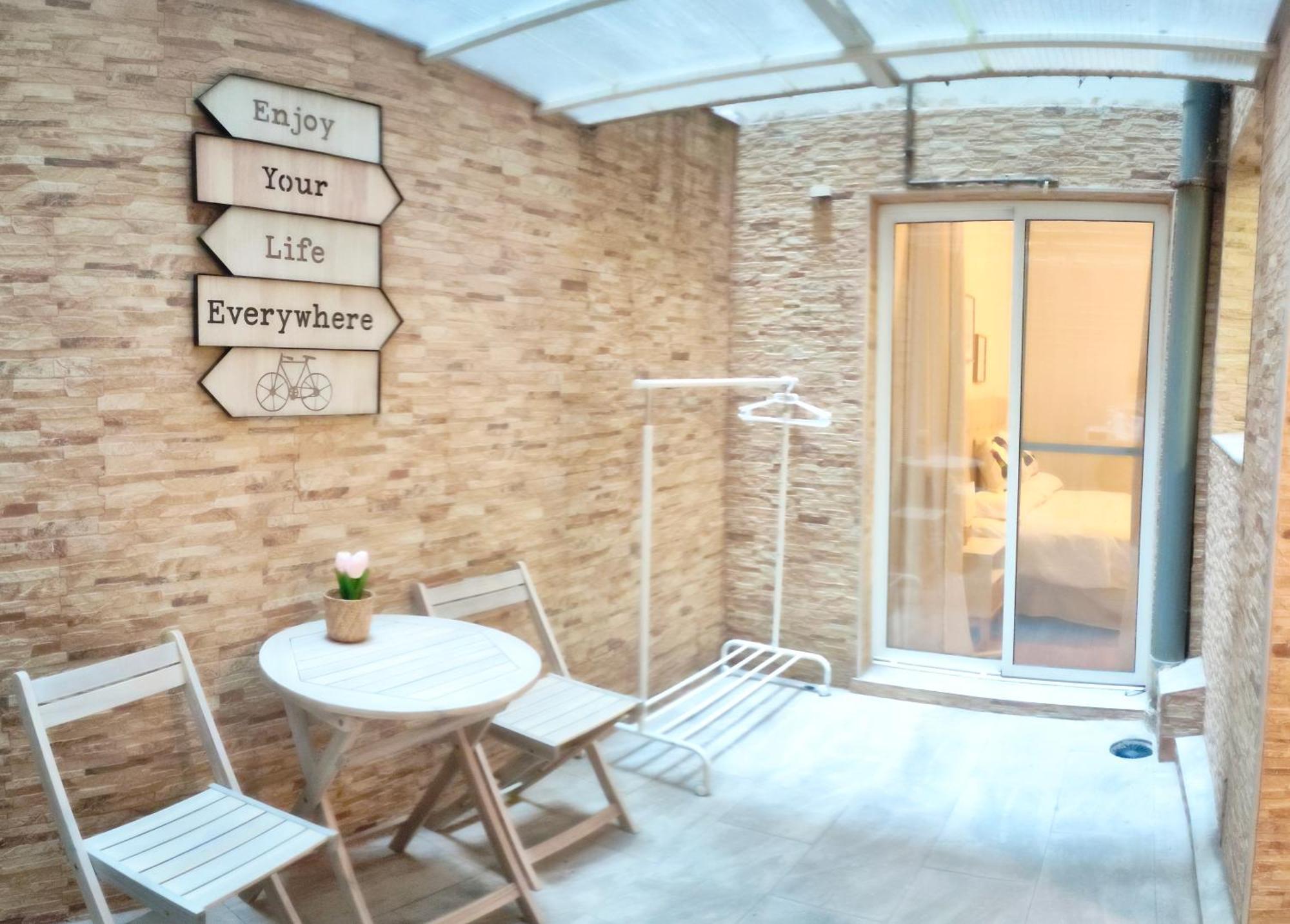Leticia Apartament